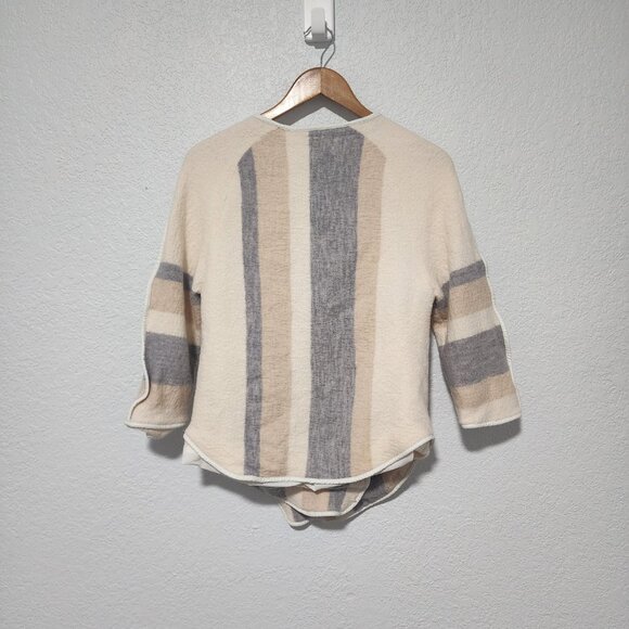 Chico's 100% Wool Jacket Sweater Size 0 Faux Leather Trim With Pockets - Picture 2 of 6